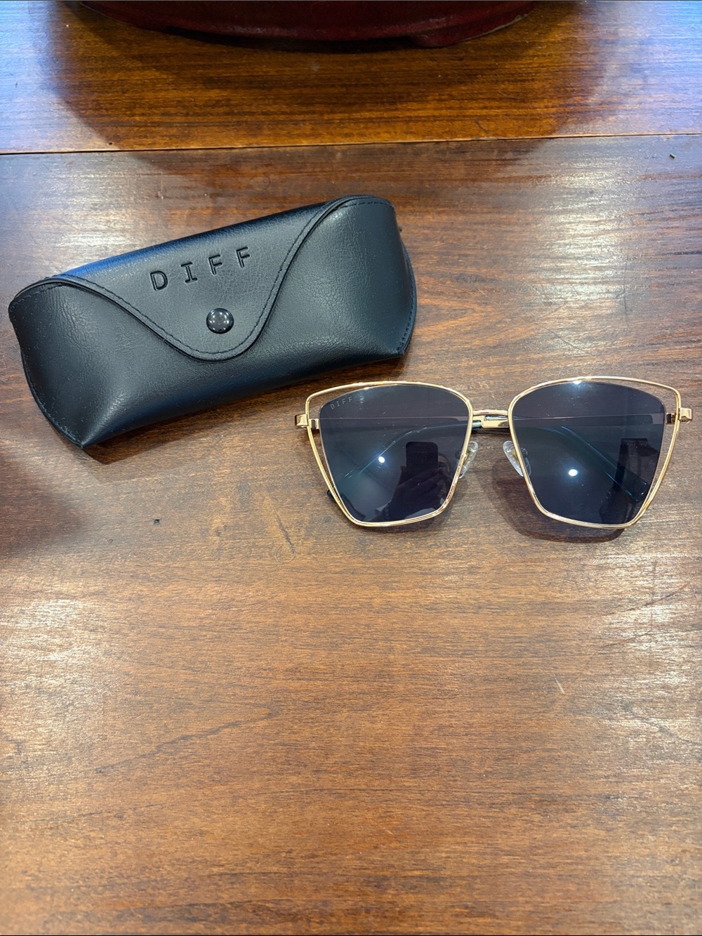 Diff Eyewear Women's Gold Frame Sunglasses with Black Lenses